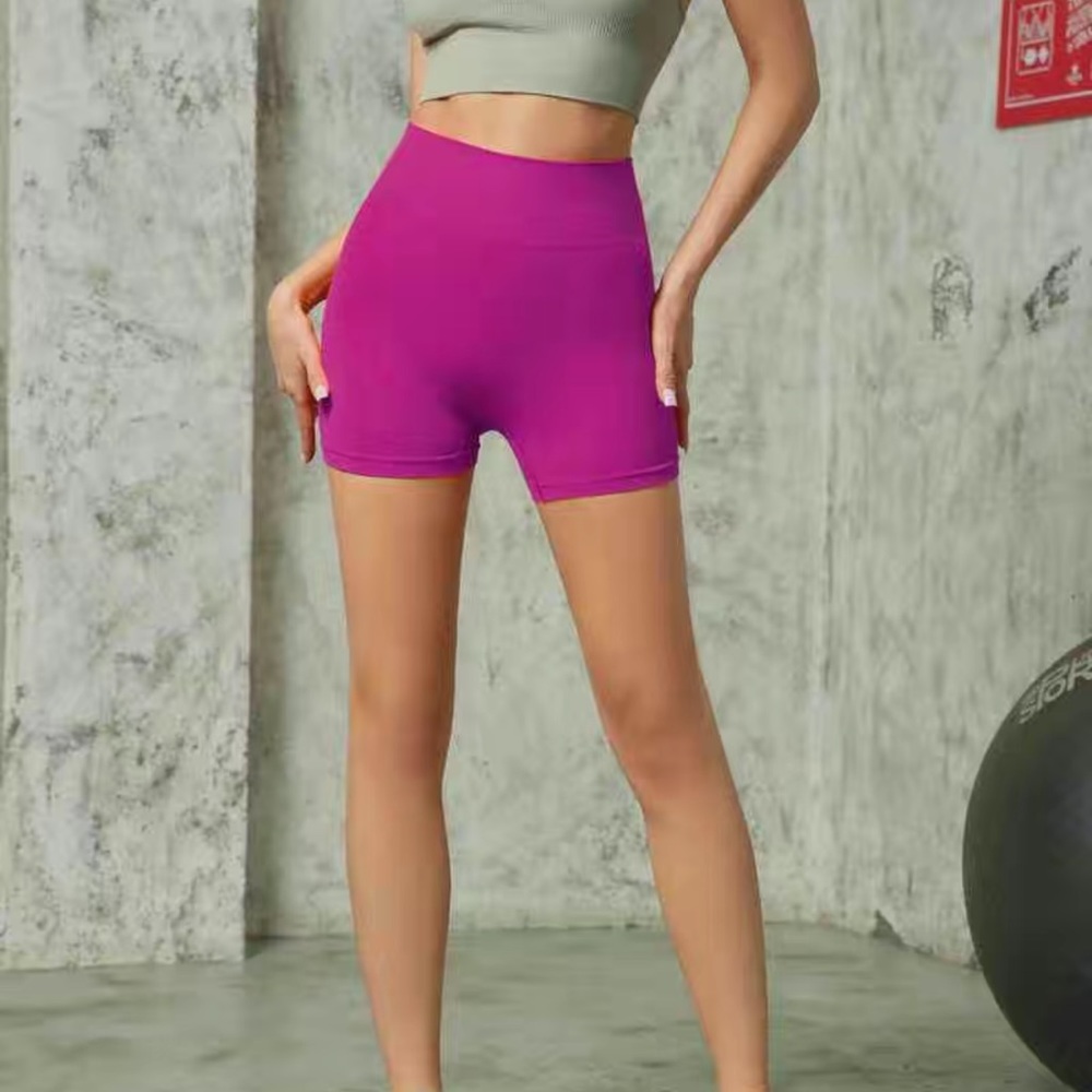 Brand New Large workout shorts- L